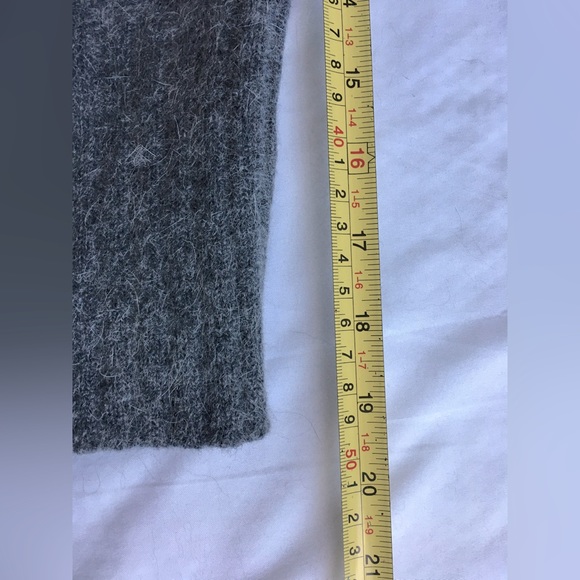 Vintage Gorgeous Bravo warm grey lambswool and angora rabbit hair cardigan. - Picture 7 of 11